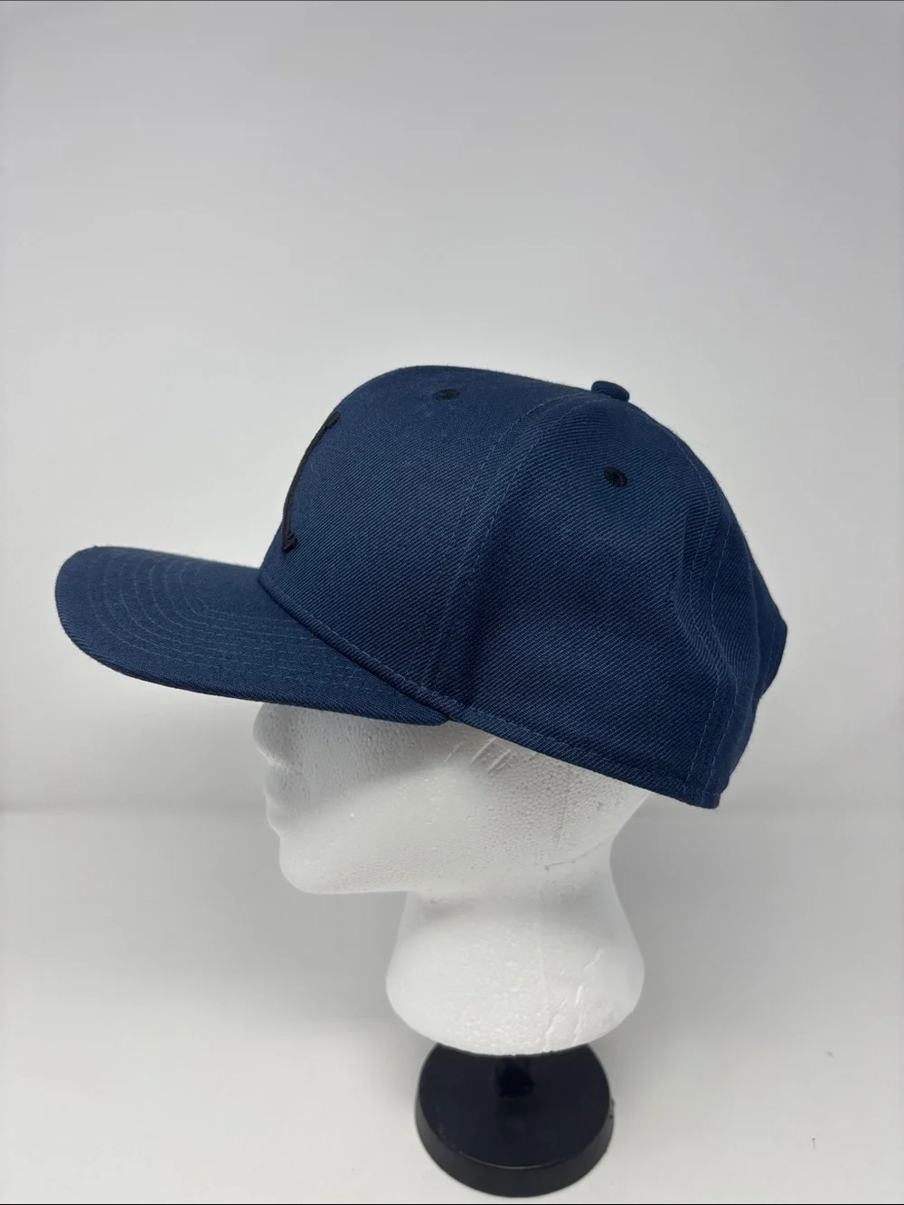 Jordan Men's Navy Blue Flat-Brim Cap with Black Jumpman Logo